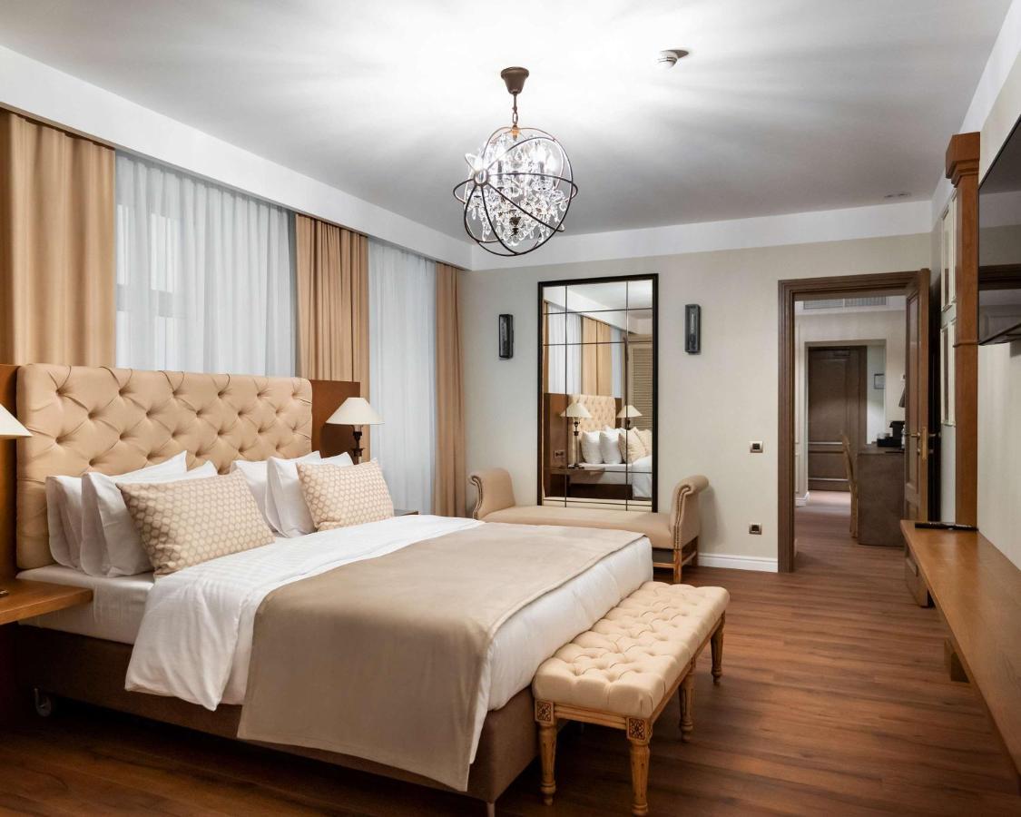 Best Western Plus Market Square リヴィウ エクステリア 写真