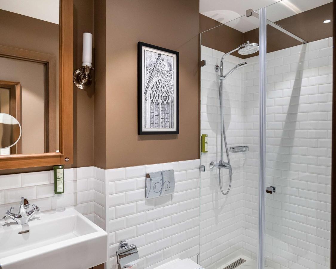 Best Western Plus Market Square リヴィウ エクステリア 写真
