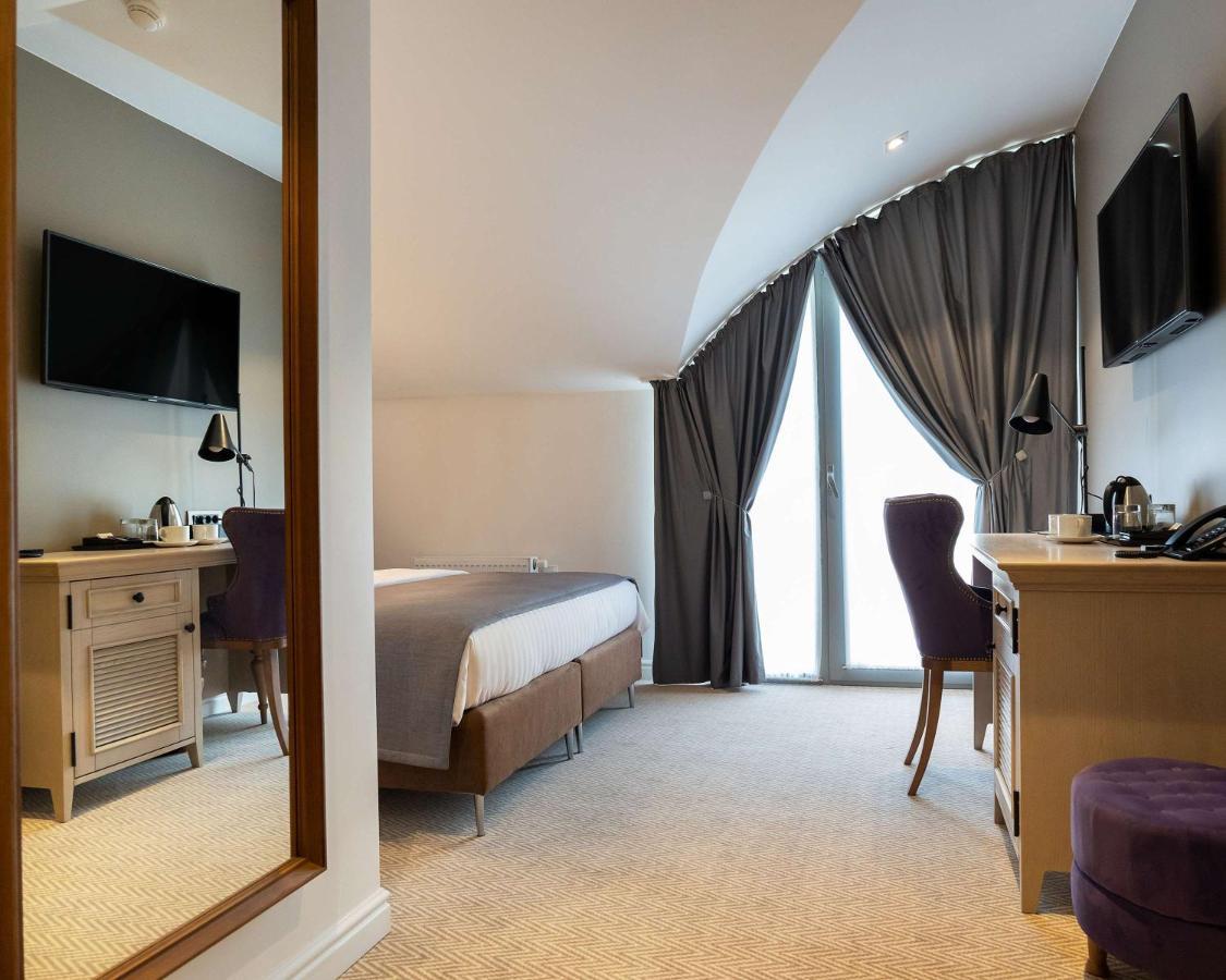 Best Western Plus Market Square リヴィウ エクステリア 写真