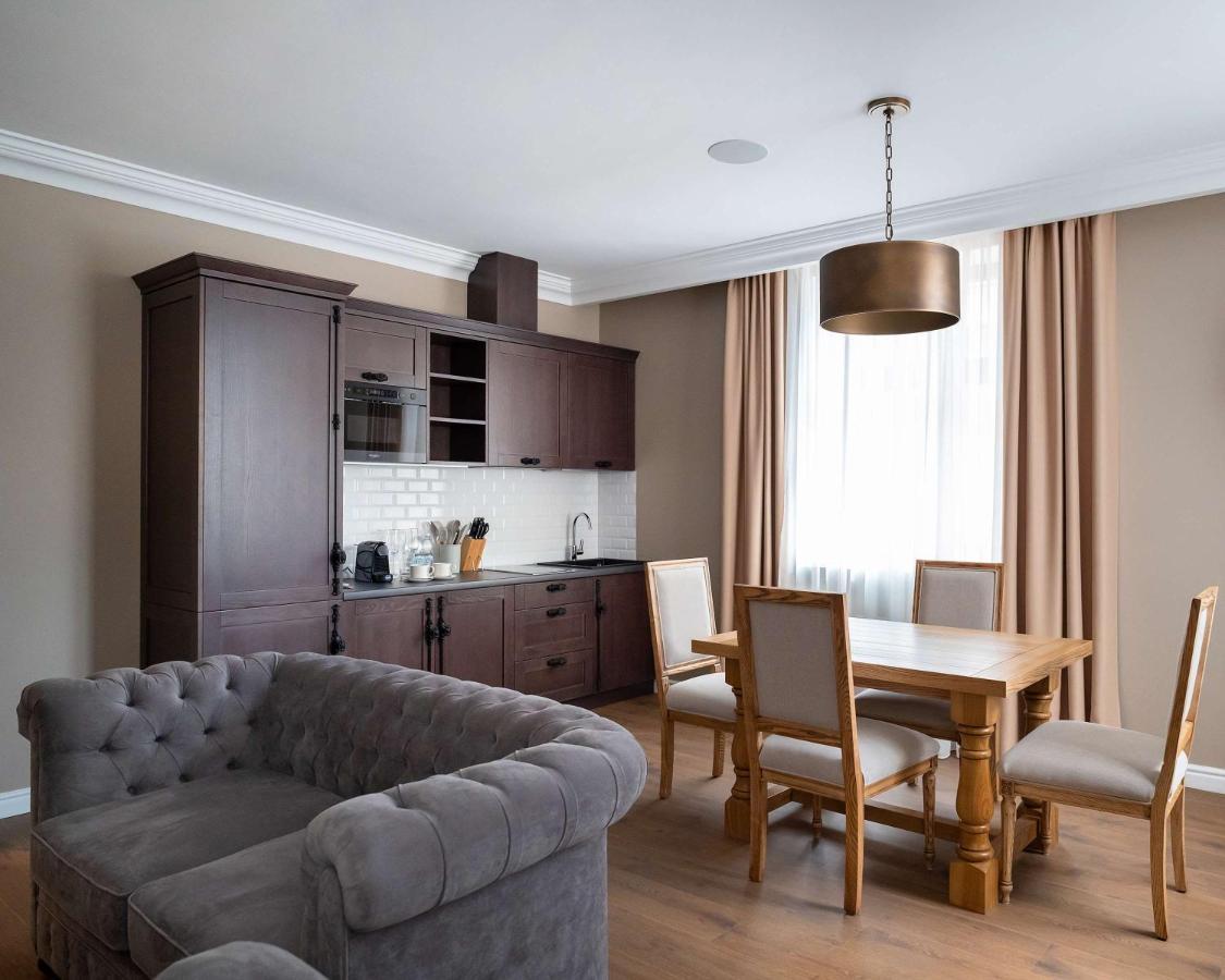 Best Western Plus Market Square リヴィウ エクステリア 写真